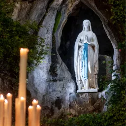 Lourdes : le récit des Apparitions